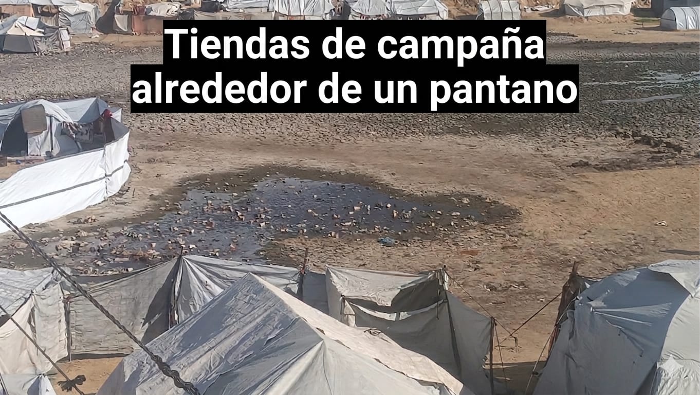 Tiendas sobre el pantano